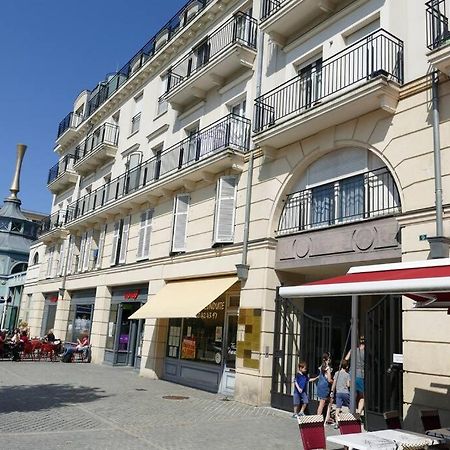 Disneyland Paris 70M² Face Parc, Place Ariane Serris Bagian luar foto