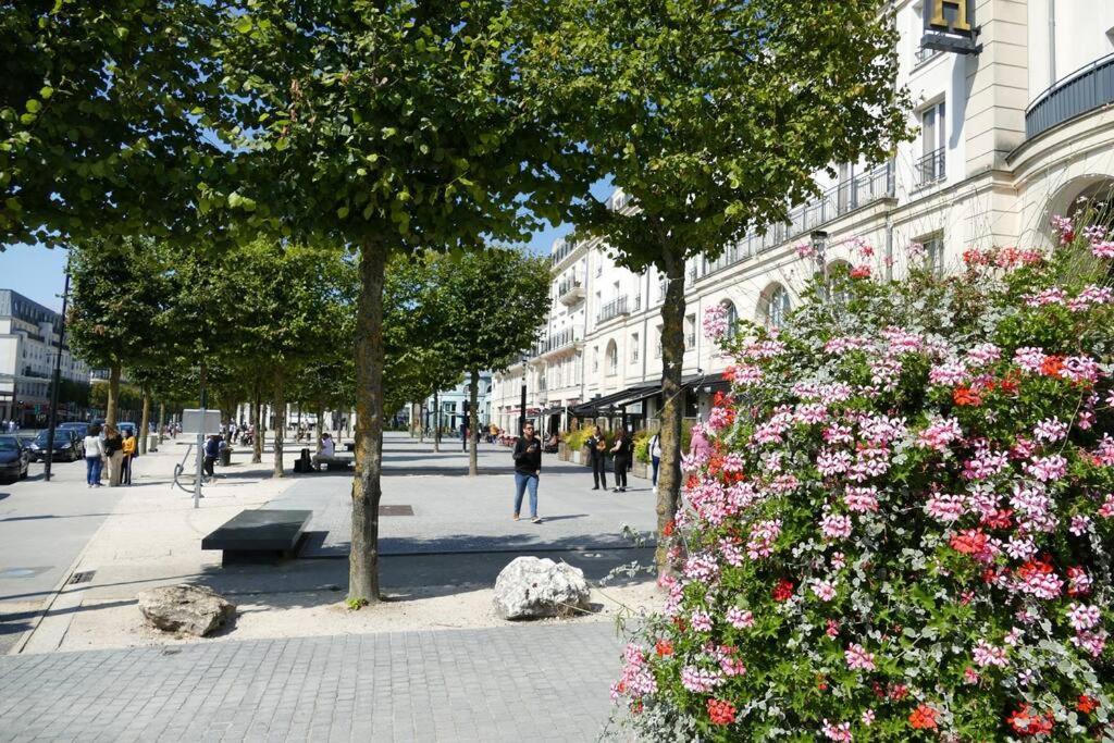 Disneyland Paris 70M² Face Parc, Place Ariane Serris Bagian luar foto