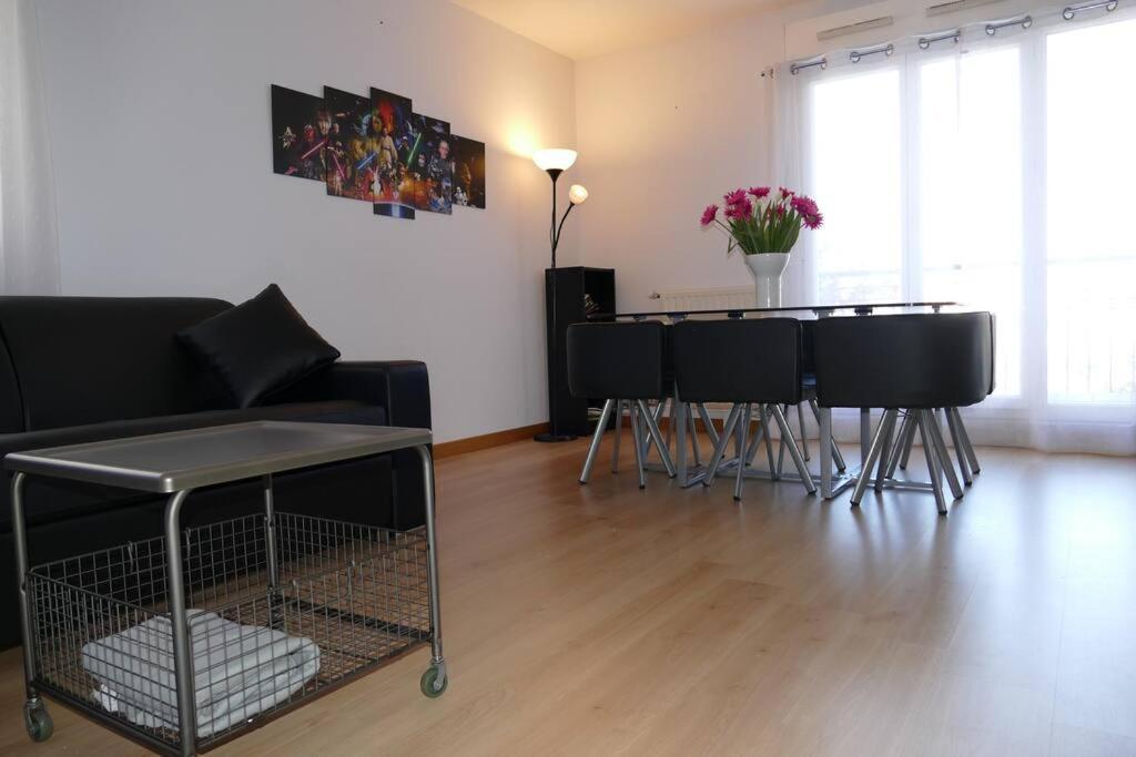 Disneyland Paris 70M² Face Parc, Place Ariane Serris Bagian luar foto